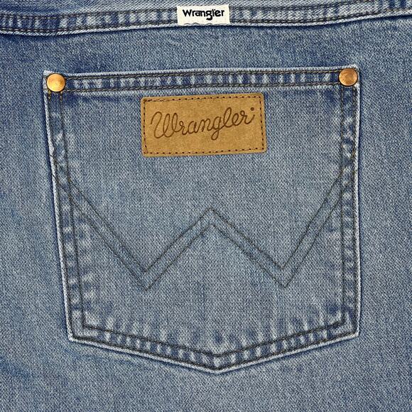 Wrangler Wanderer 622 High-Rise Flare Jeans 32x32 Light Distress Denim NEW Read* - Picture 9 of 16